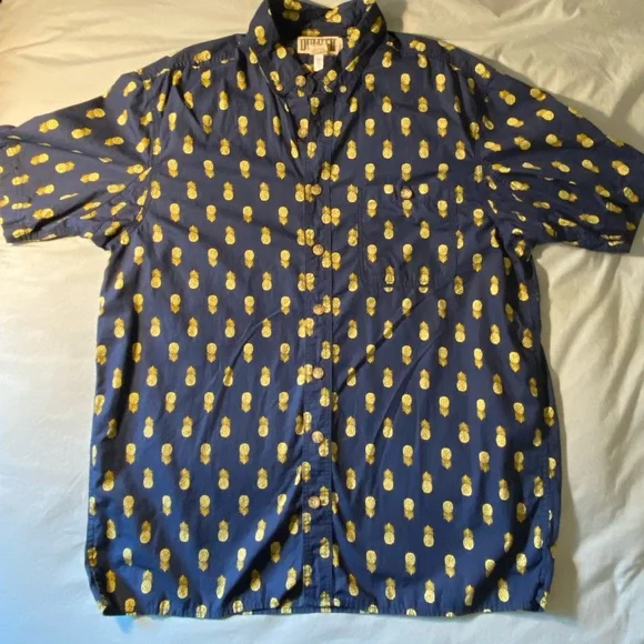 Duluth Trading Co Pineapple Collar short sleeved button down shirt - men’s TALL - Picture 2 of 5